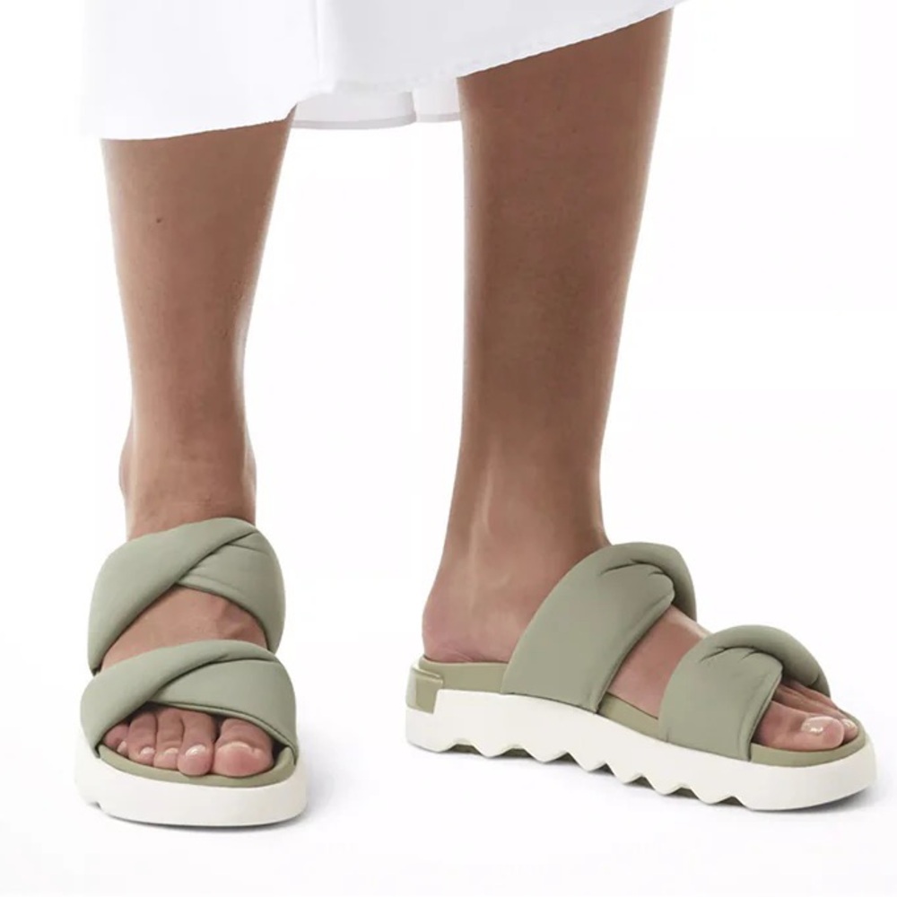 SOREL Viibe™ Twist Slide Sandal in Safari Green Stone Size 12